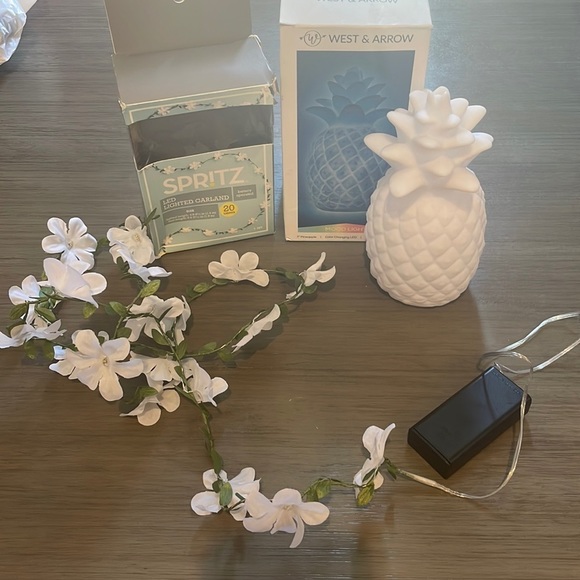 Light up room decor bundle​​ - Picture 2 of 8